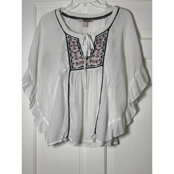 Forever 21 Tops - Forever 21 Women's M Boho Aztec Print Embroidered Top White Pancho Blouse